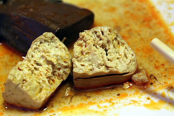 台北內湖路‧濃醇小蒙牛麻辣養身鍋