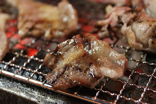 台北內湖路‧嗆燒日式燒肉吃到飽