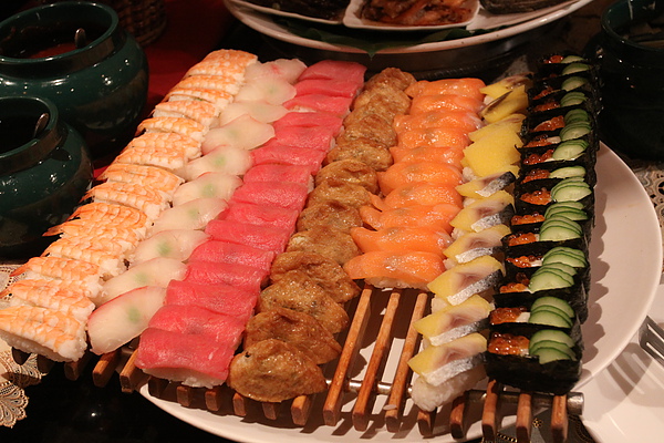 仁愛路‧沾美優質自助餐