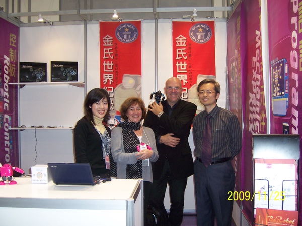 Robopolis & GeStream.JPG Robopolis & GeStream.JPG