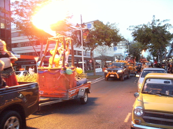 還在噴.JPG 還在噴.JPG