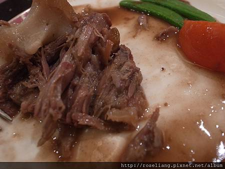 R1020712.JPG R1020712.JPG