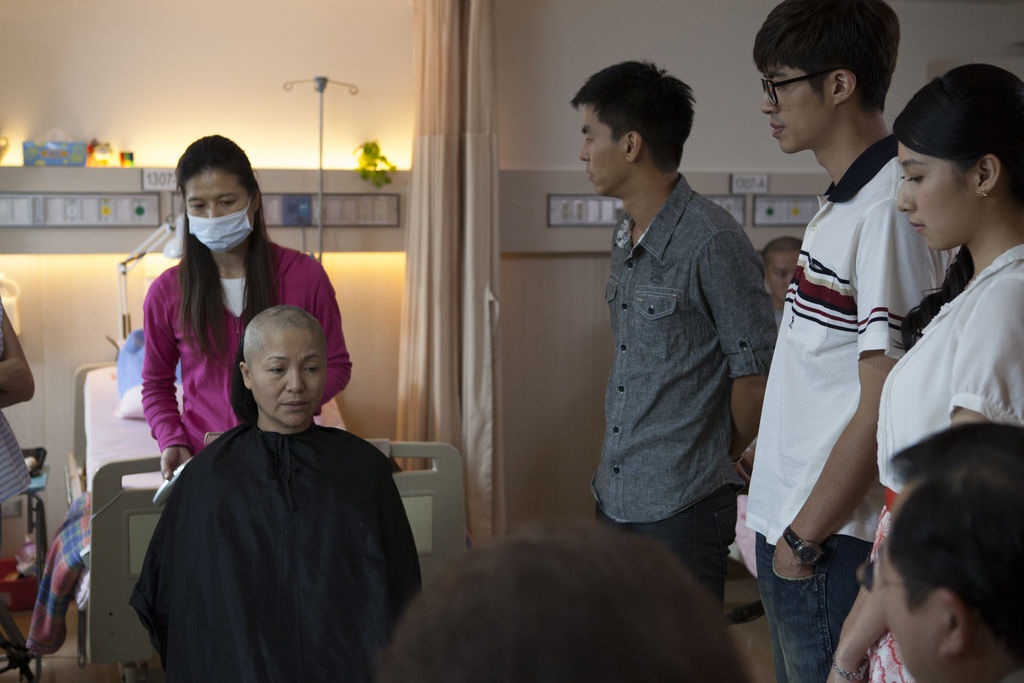 潘麗麗為戲落髮1