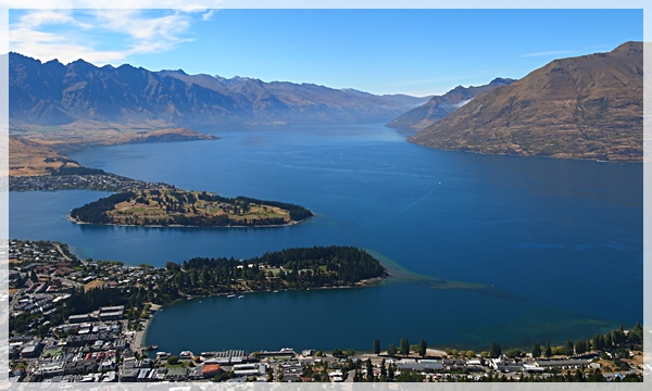 Queenstown under Skyline Queenstown under Skyline