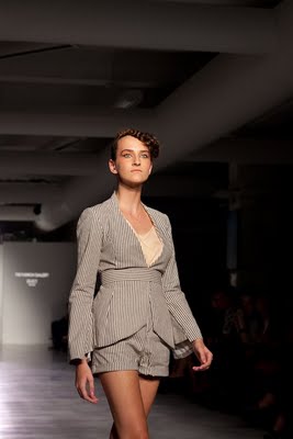 Leanne+Marshall+Spring+2010+Collection+8.jpg Leanne+Marshall+Spring+2010+Collection+8.jpg