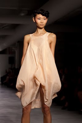 Leanne+Marshall+Spring+2010+Collection+40.jpg Leanne+Marshall+Spring+2010+Collection+40.jpg