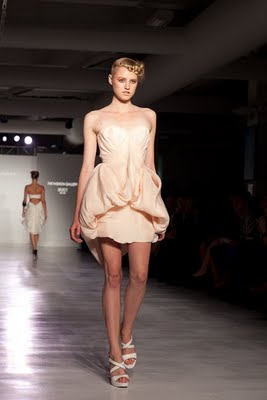 Leanne+Marshall+Spring+2010+Collection+45.jpg Leanne+Marshall+Spring+2010+Collection+45.jpg