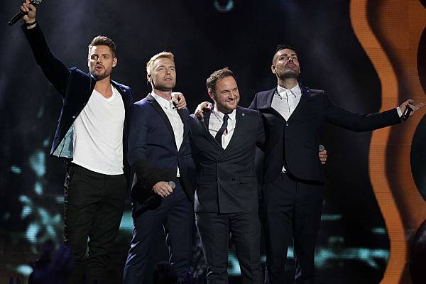 Boyzone-on-stage-2840086