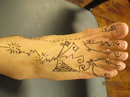 Henna光能圖騰_開始與大地連結的圖騰_訊息解讀者陳星宇(Ruby)預約信箱0411ruby@gmail.com