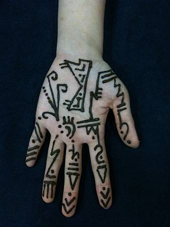 Henna光能圖騰_掌心的秘密007_訊息解讀者陳星宇(Ruby)預約信箱0411ruby@gmail.com