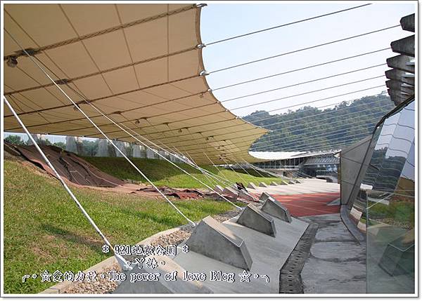 地震9.jpg 地震9.jpg