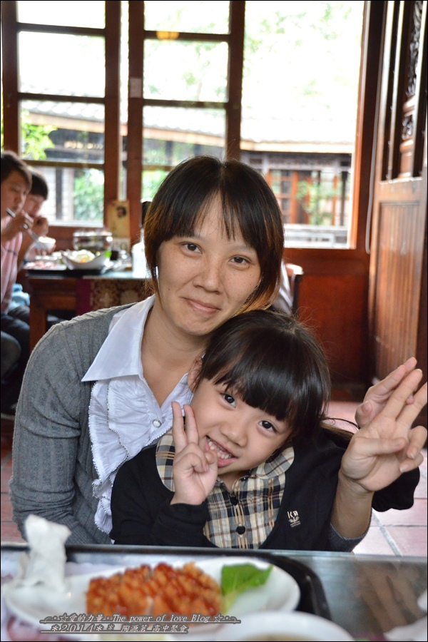 同學2.jpg 同學2.jpg