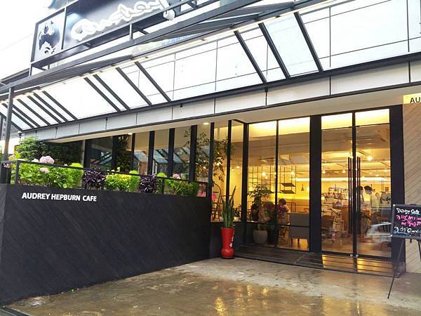 1185223_122245577945916_493638451_n.jpg 1185223_122245577945916_493638451_n.jpg