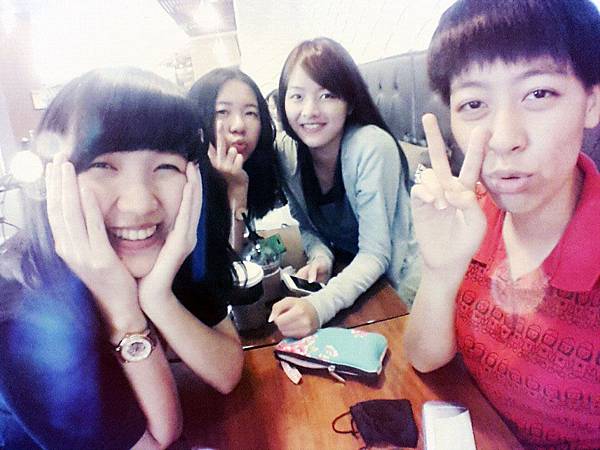 0702_decadance cafe.jpg 0702_decadance cafe.jpg