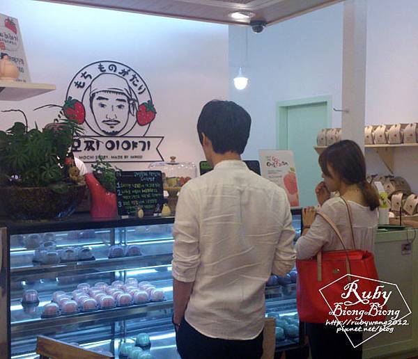 0702_可愛情侶來吃麻糬.jpg 0702_可愛情侶來吃麻糬.jpg