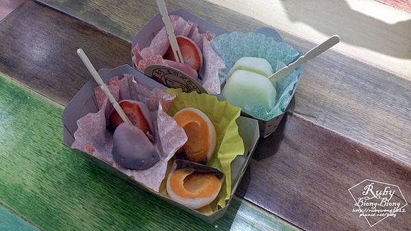 0702_吃麻糬.jpg 0702_吃麻糬.jpg