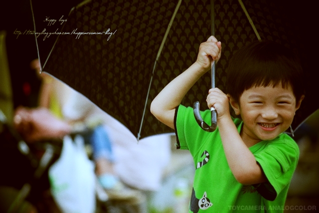 6月。空軍基地 6月。空軍基地