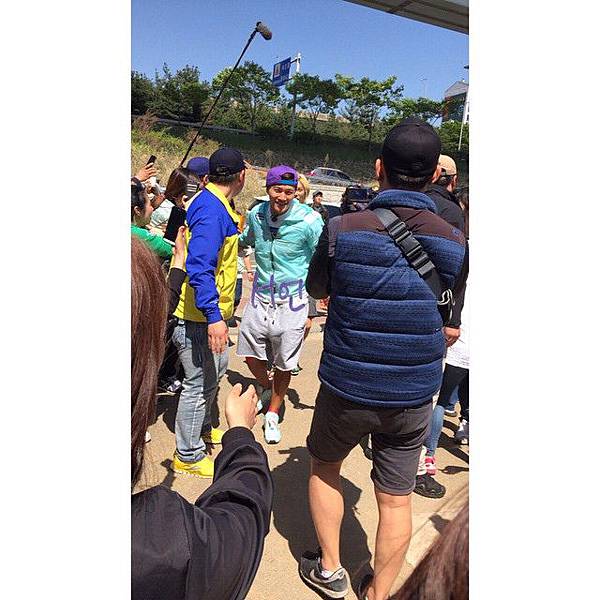 RM150505filming-010