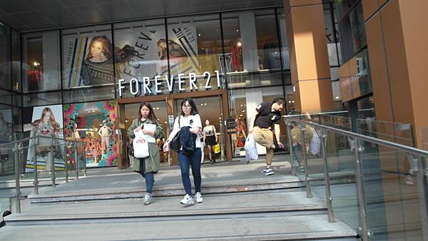 FOREVER 21