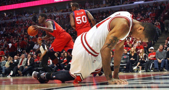 “derrick rose hurt”的图片搜索结果