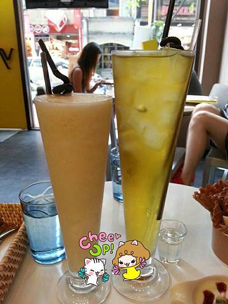 1235225_643248859026845_880230724_n