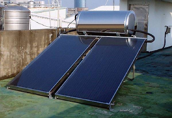 300公升太陽能熱水器 300公升太陽能熱水器