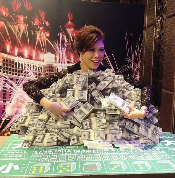 1623644_10202412415524675_2000145450_n