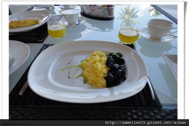 1283045660.jpg 1283045660.jpg