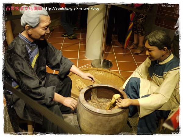 20120609-015 20120609-015