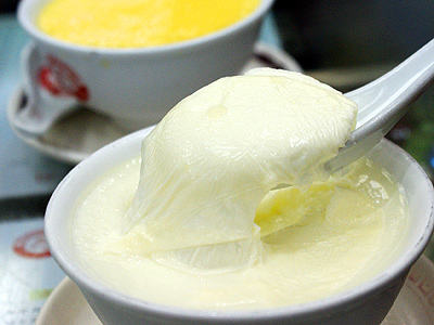 香港／佐敦　香港燉奶　濃郁奶香和蛋香交匯的甜品