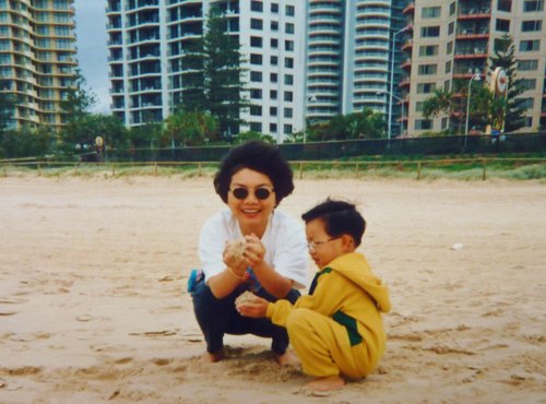 澳洲大堡礁水母像矽膠 黃金海岸玫瑰鹽燈淑芬智慧開悟 澳洲大堡礁水母像矽膠 黃金海岸玫瑰鹽燈淑芬智慧開悟