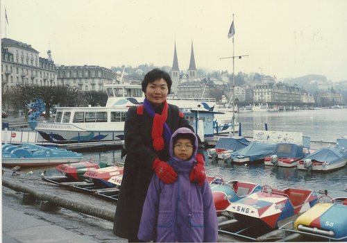 鹽燈母子歐洲之旅 瑞士盧森湖畔UFO