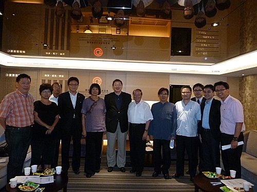 鄧麗君哥哥與趙怡教授 推廣中華文化 鄧麗君哥哥與趙怡教授 推廣中華文化