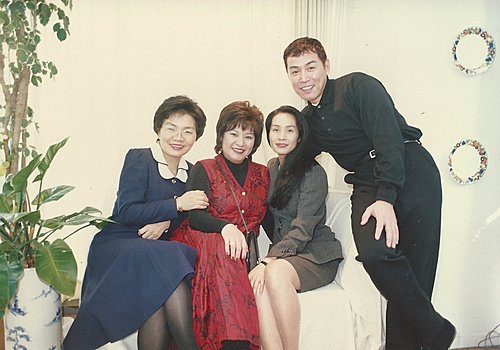 高金素梅 梅林 李靜美 與玫瑰鹽燈陳淑芬 回不去的歲月 高金素梅 梅林 李靜美 與玫瑰鹽燈陳淑芬 回不去的歲月