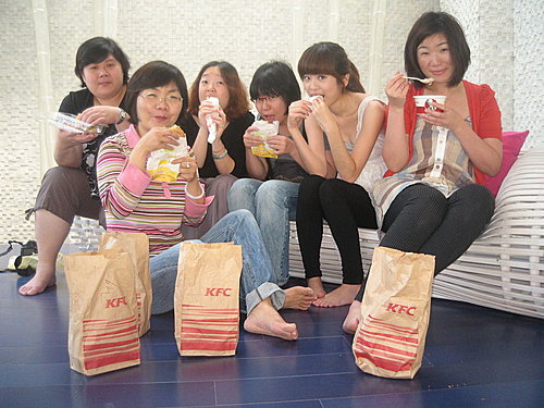 玫瑰鹽燈沐蘭摩鐵同學會 玫瑰鹽燈沐蘭摩鐵同學會