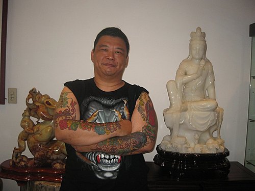 阿彌陀佛刺青  淨應以身弘法