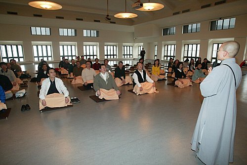 東森趙怡等人 在法鼓山參禪 東森趙怡等人 在法鼓山參禪