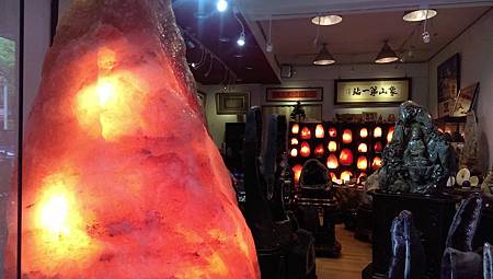 鹽燈王1千多公斤在象山第一站 鹽燈王1千多公斤在象山第一站