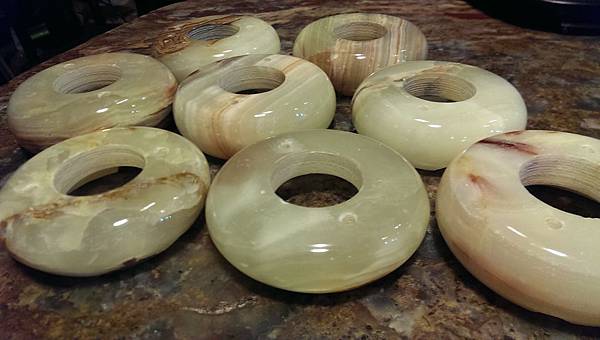 鹽燈玉質底座 讚 鹽燈玉質底座 讚