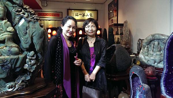 玫瑰鹽燈陳淑芬與北京清華大學陳昌鳳教授在象山第一站 玫瑰鹽燈陳淑芬與北京清華大學陳昌鳳教授在象山第一站