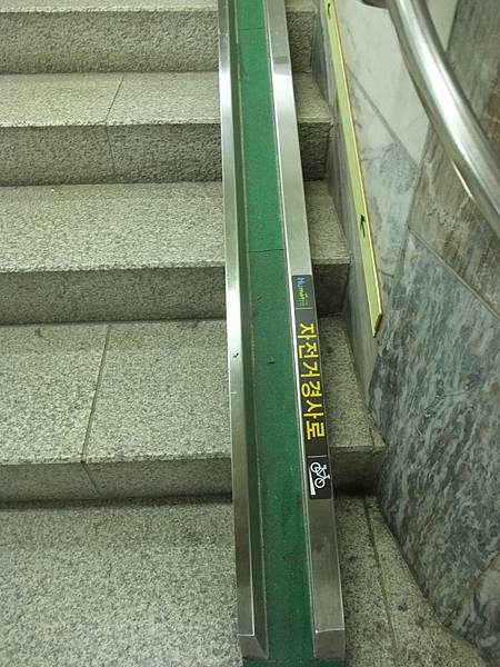 0001-2.jpg 0001-2.jpg