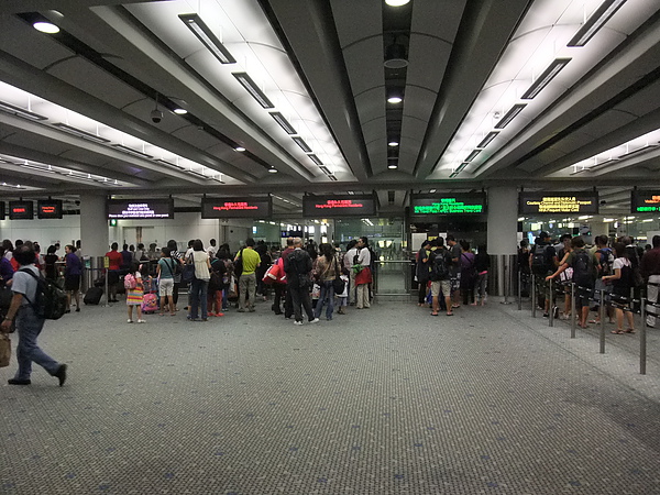 赤蠟角機場海關