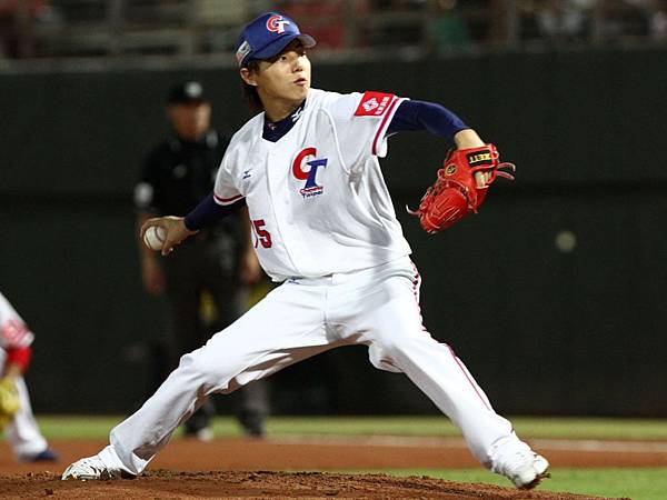 fdd4679a-3589-4087-9748-5b94114a252d_-3-