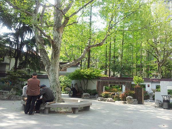 942871_569139669773905_1997482884_n 942871_569139669773905_1997482884_n