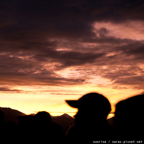 sunrise001.jpg sunrise001.jpg