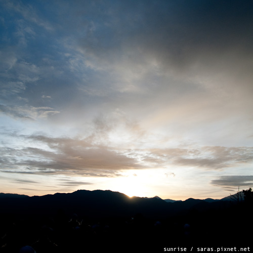 sunrise003.jpg sunrise003.jpg