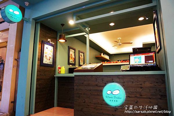 [高雄 - 新興] 美麗的邂逅．金莎與巧克力の結合 ✗ 葳林爵閣．Winnie Drinker