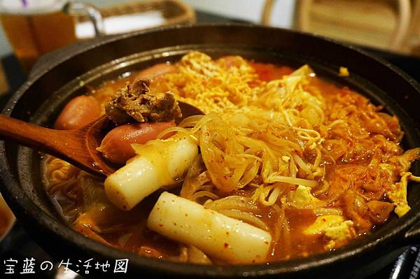 [高雄 - 左營] 韓式料理生力軍．下部隊來呷部隊鍋 ✗ PoPoPo鍋物。韓食