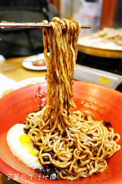 [高雄 - 苓雅] 道地好呷韓式料理．韓國華僑帶來也好口味 ✗ 李氏朝鮮館