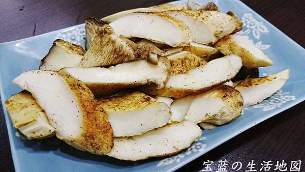 [高雄 - 苓雅] 在地人隱藏美食．下班後聊天好所在 ✗ 東港海鮮